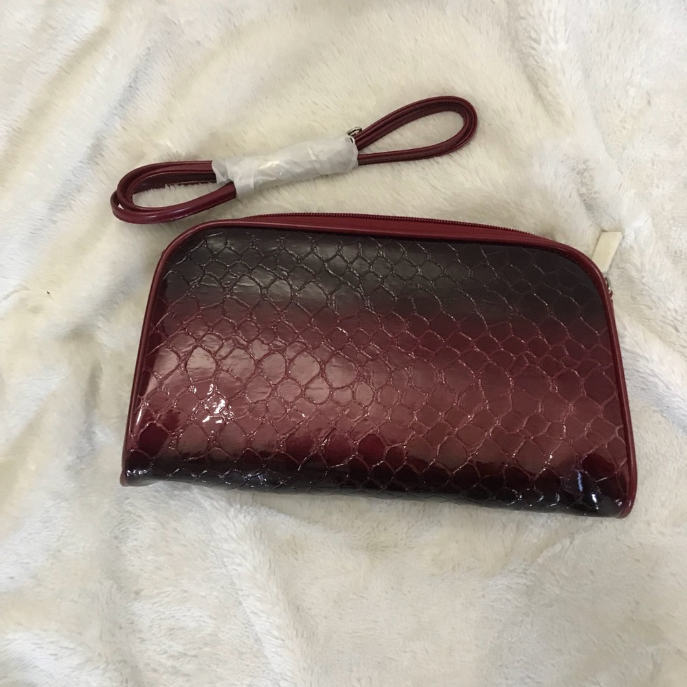 💝SALE💝Ombré snake pattern cosmetics/cross body